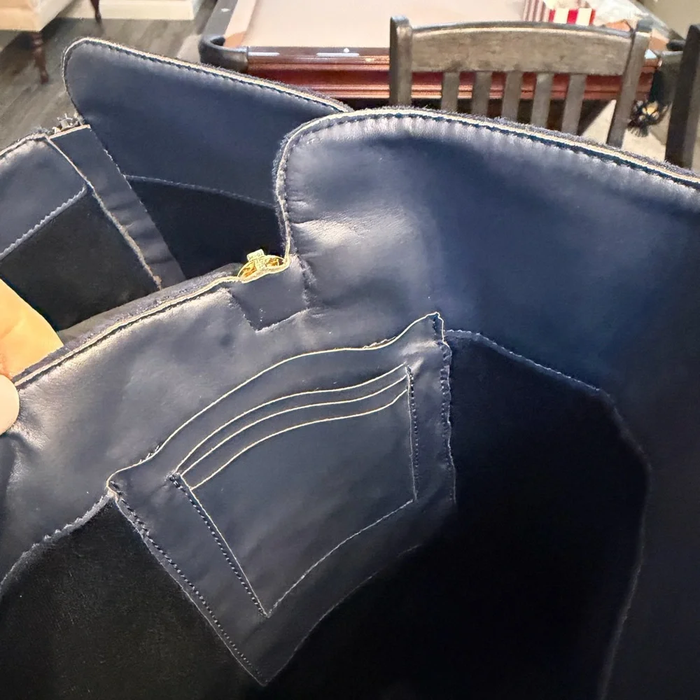 Women's Quilted Navy Knee-High Wide Calf Boots Size 8 1/2 - Picture 6 of 6